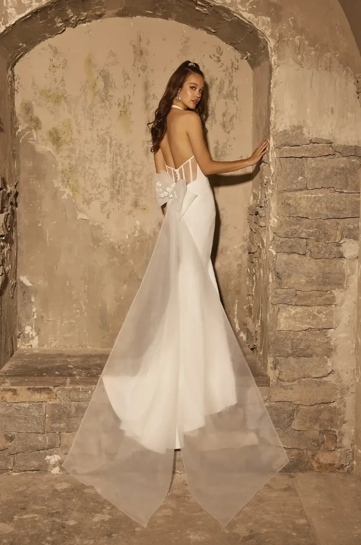 Paloma Blanca Style #P5112 Default Thumbnail Image